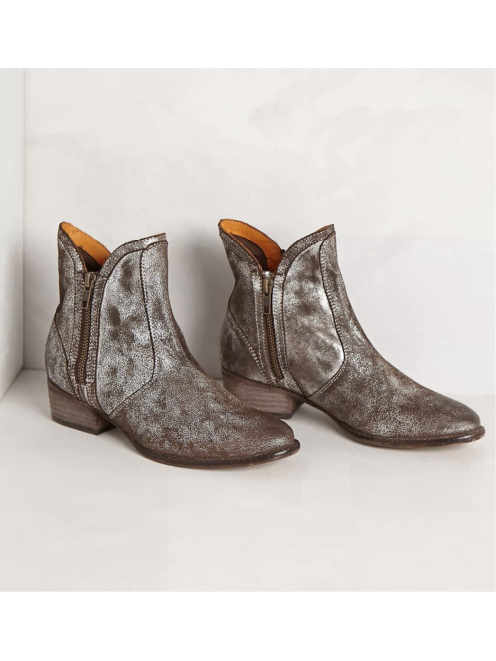 Seychelles Metallic Silver & Brown Leather Western Ankle Boots Women’s 8.5